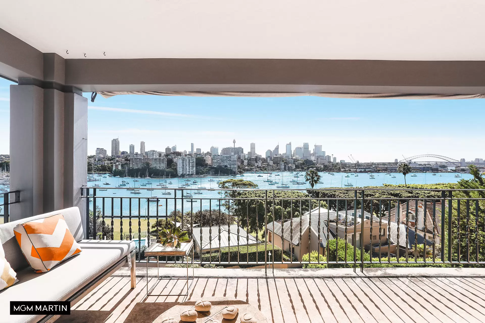 2/50 Yarranabbe Road, Darling Point Sold by MGM Martin - image 1