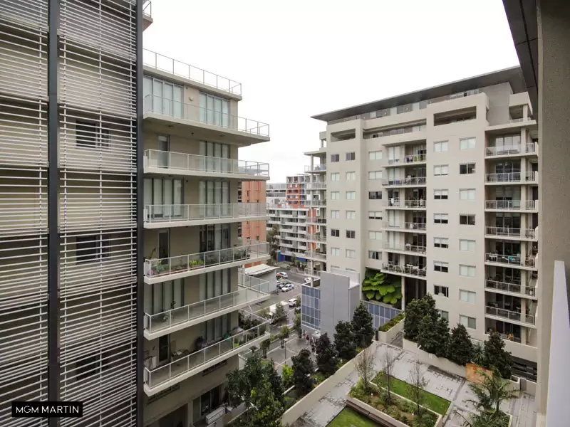 706A/8 Bourke Street, Mascot Leased by MGM Martin - image 1