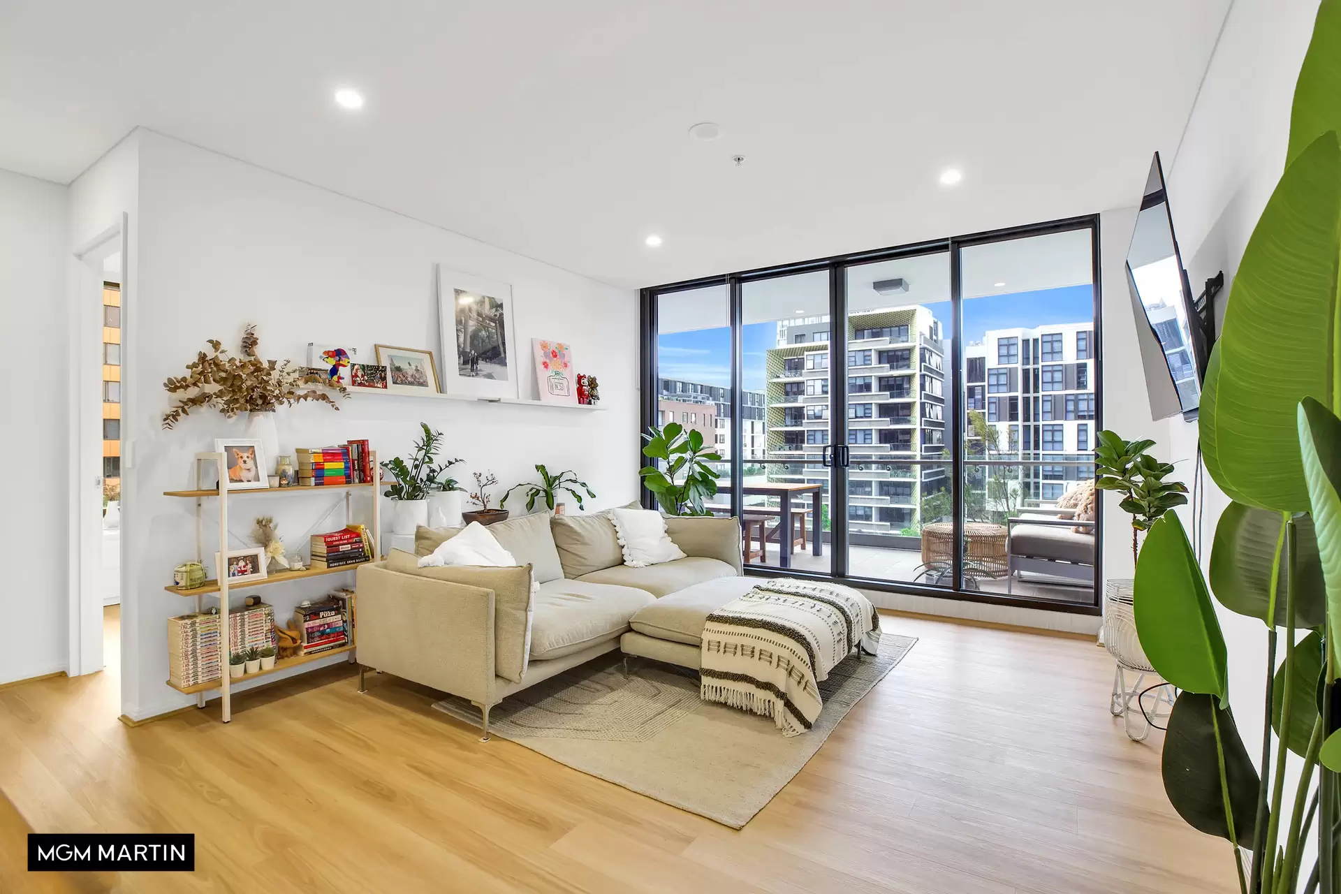 513/20 Gadigal Avenue, Zetland Leased by MGM Martin - image 1