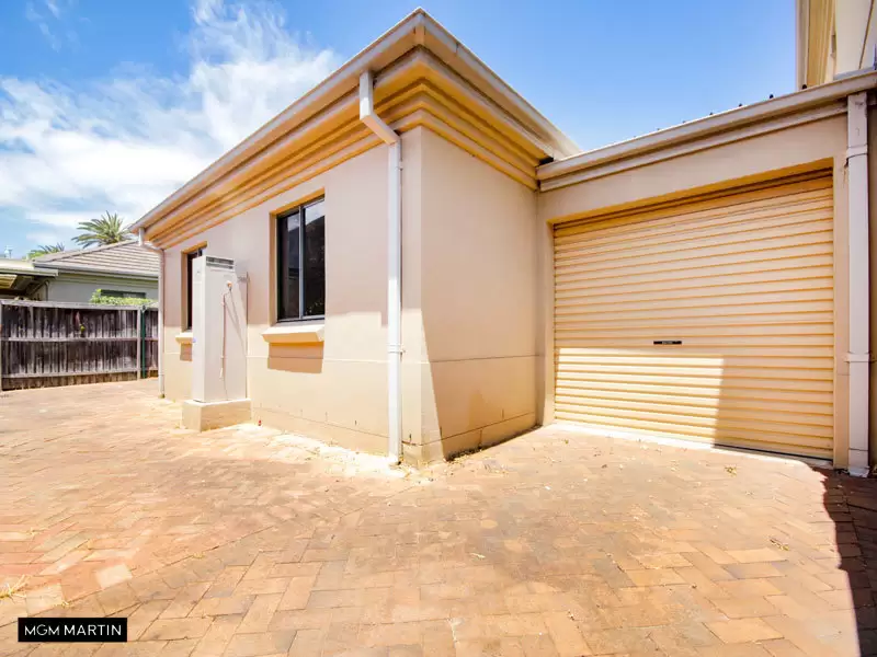 7/33 William Street, Botany Leased by MGM Martin - image 1