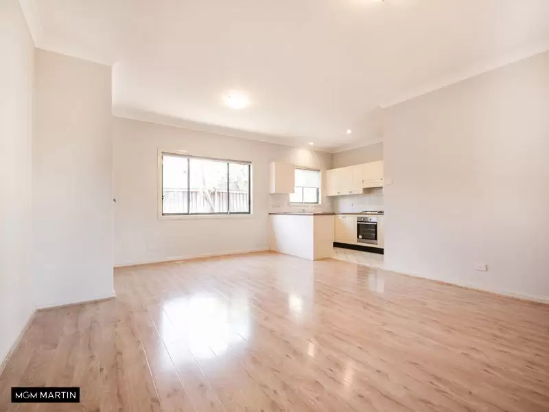 7/33 William Street, Botany Leased by MGM Martin - image 1