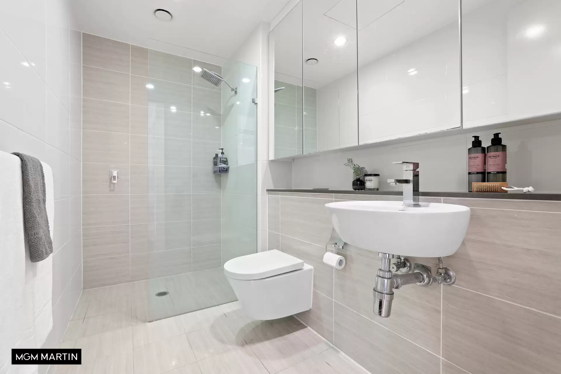 512/20 Gadigal Avenue, Zetland Leased by MGM Martin - image 1