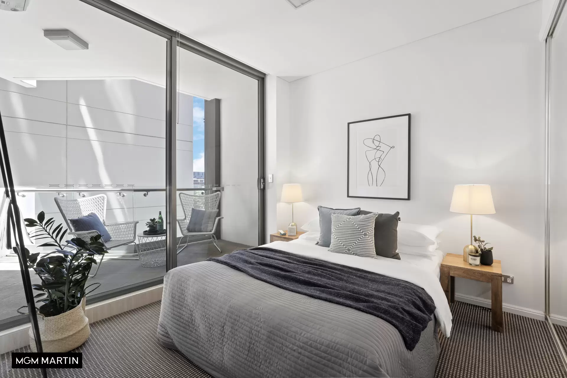 512/20 Gadigal Avenue, Zetland Leased by MGM Martin - image 1