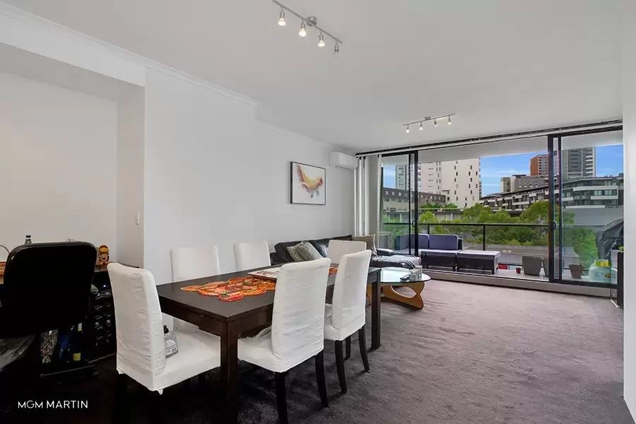 26/4 Hutchinson Walk, Zetland Leased by MGM Martin - image 1