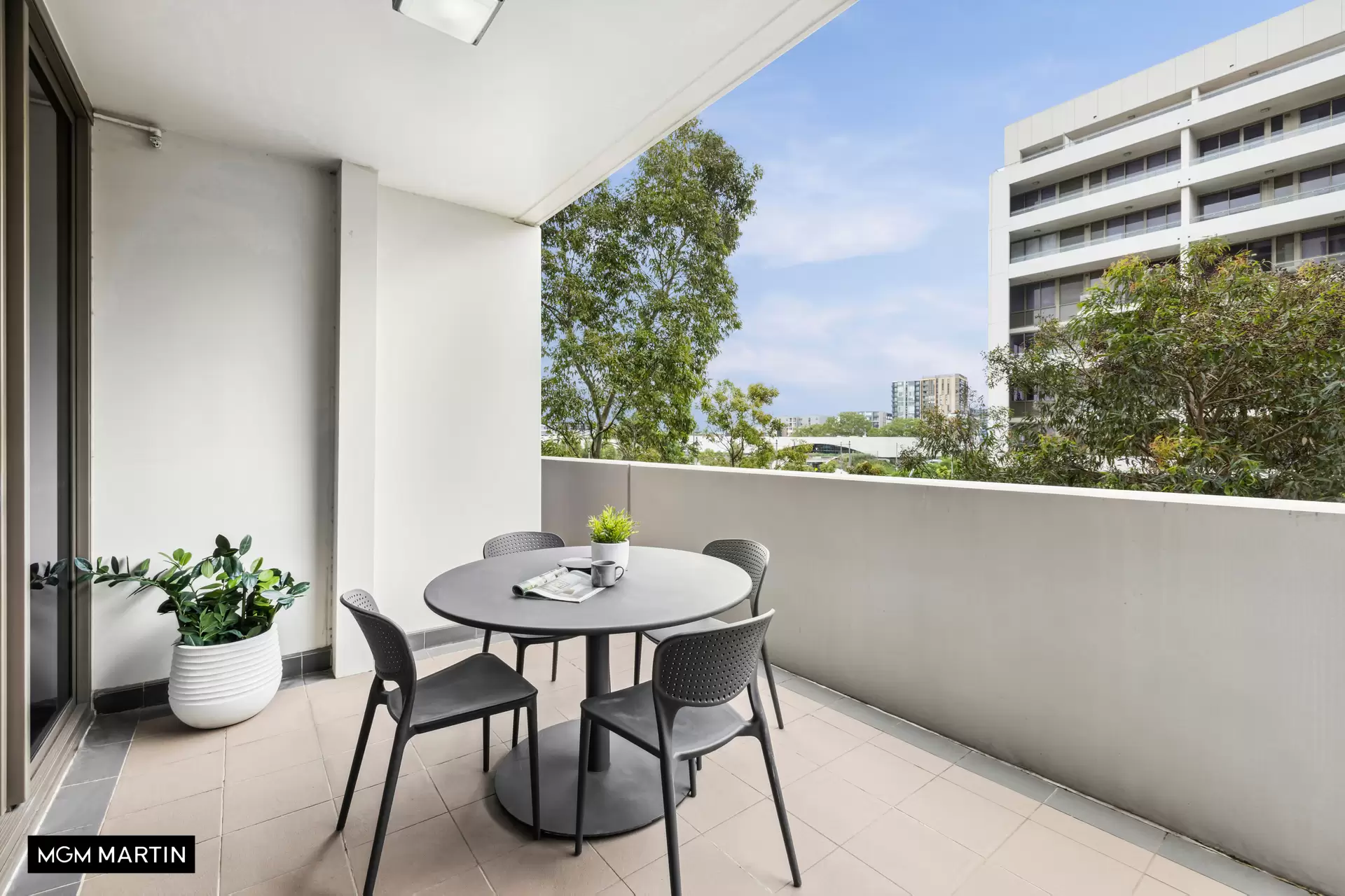241/12 Victoria Park Parade, Zetland For Sale by MGM Martin - image 1