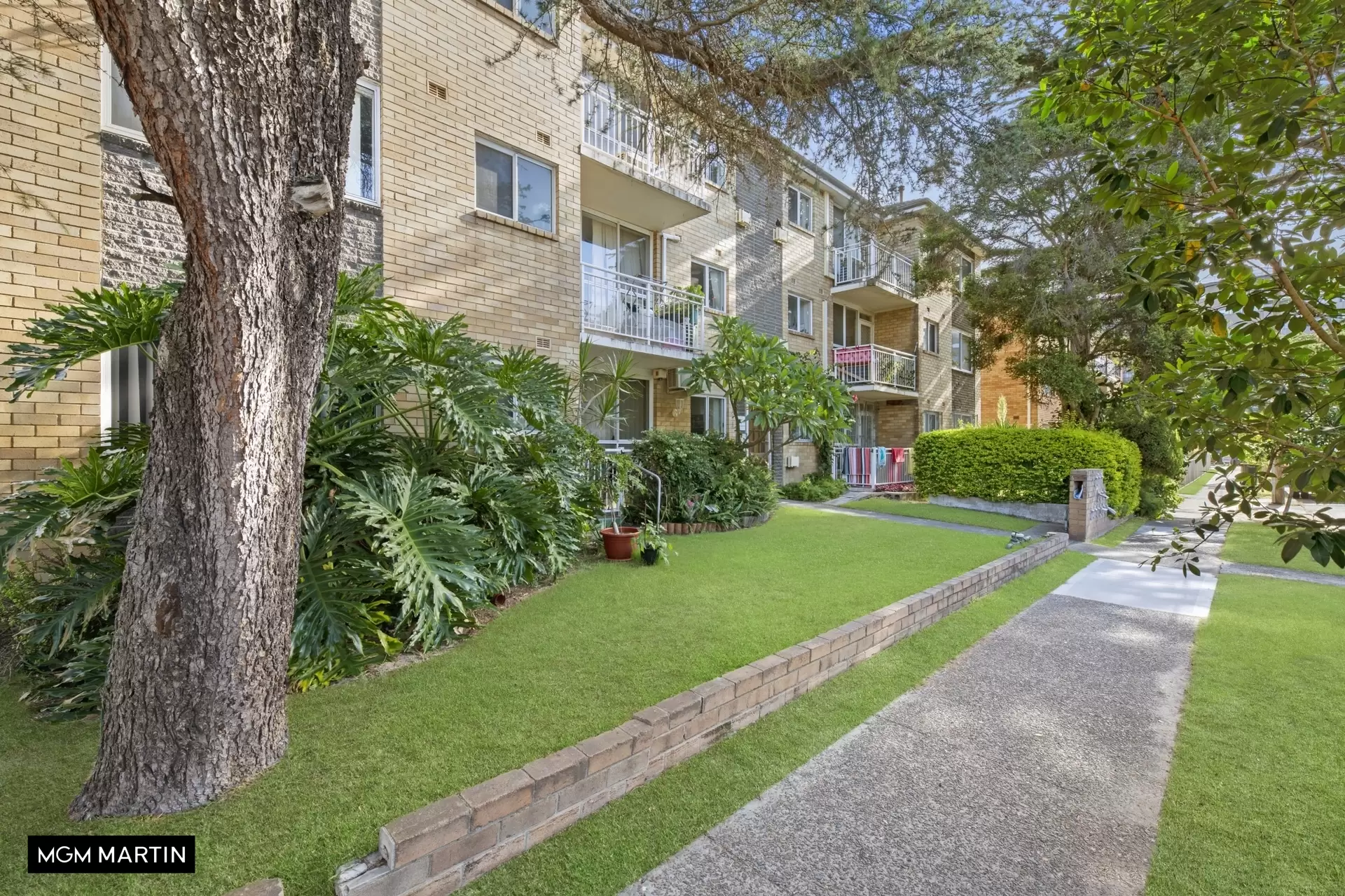 7/4 Barber Avenue, Eastlakes Sold by MGM Martin - image 1